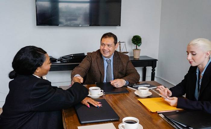 How Attorneys Assist Clients In Dealing With Trucking Company Insurers After An Accident How Attorneys Assist Clients In Dealing With Trucking Company Insurers After An Accident