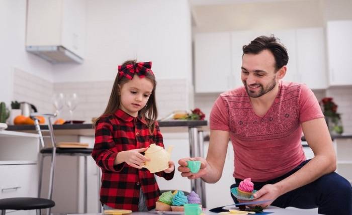 From Sweet Surprises to Father’s Day Celebrations: Mastering the Art of Hampers and Dessert Boxes for Memorable Moments Screenshot 2 2