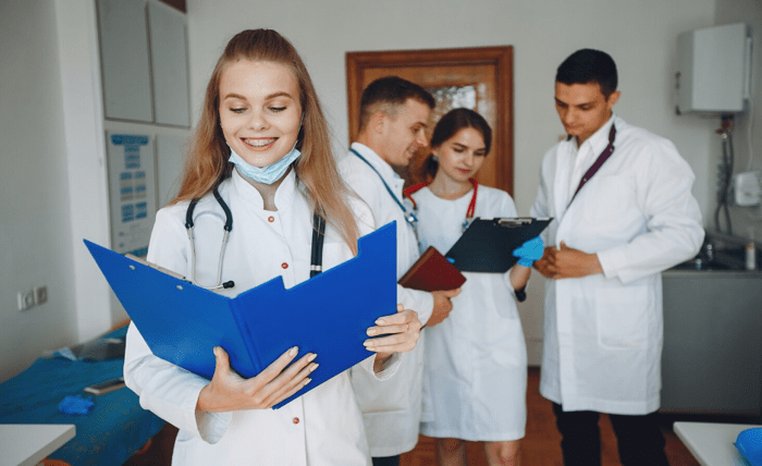 How a Degree in Health Science Equips Graduates for Dynamic Healthcare Careers Screenshot 145