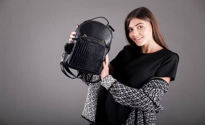 5 Ways a Custom Shoulder Bag Can Increase Brand Awareness 5 Ways a Custom Shoulder Bag Can Increase Brand Awareness